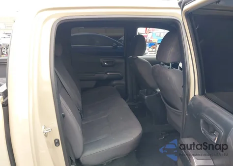 2018 Toyota Tacoma Trd Sport z USA, uszkodzony, nr VIN 3TMBZ5DN2JM012523